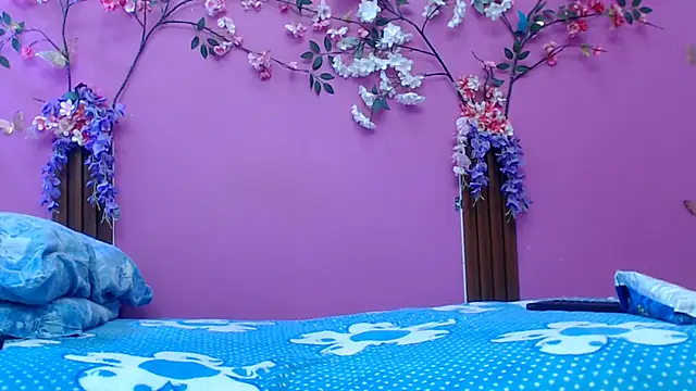 skinnybarbie022 online show from 07/03/26, 12:39