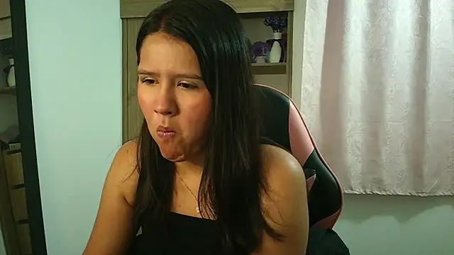 Oliviawatson1 online show from 01/11/26, 12:54