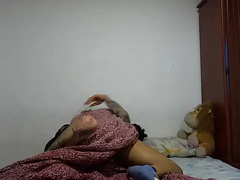 MeganAndMaxxh online show from 10/25/25, 03:14