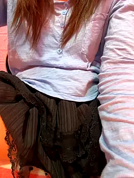 Snapshot of xixi2025-16 chatting on 11/19/25, 03:17 xixi2025-16 online show from 11/19/25, 03:17