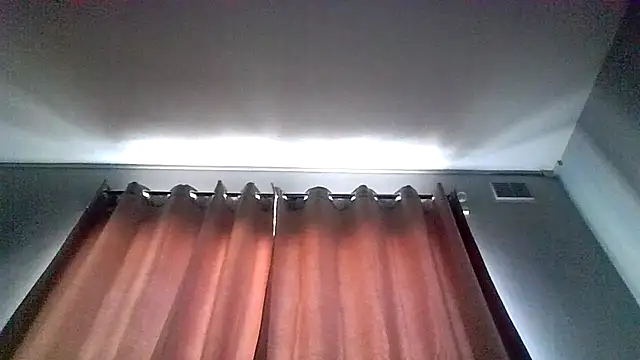 RUBY-ROSE-SWINGS online show from 11/28/25, 11:24