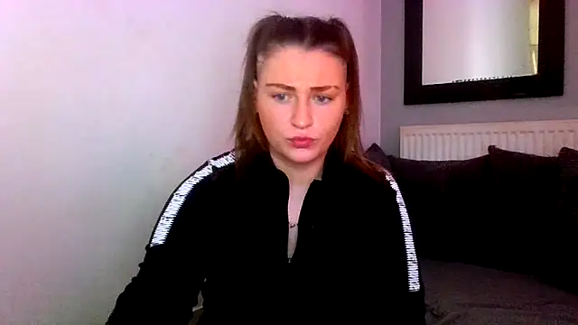 RUBY-ROSE-SWINGS online show from 02/12/26, 09:48