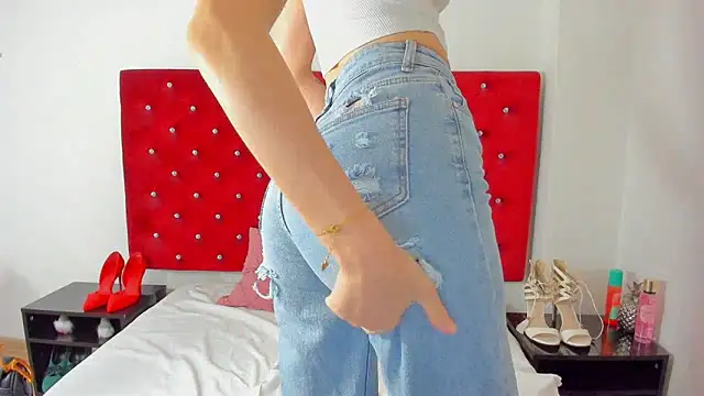 PleasureJasmine online show from 05/27/26, 08:55