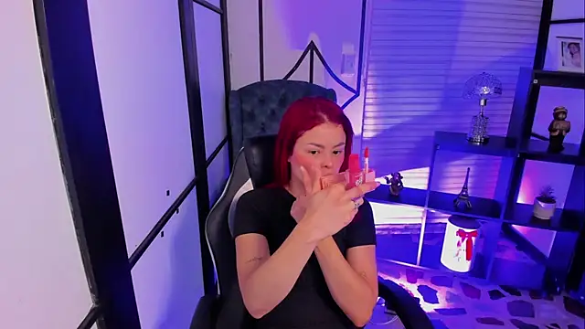 Snapshot of NahomiRichards_ chatting on 10/16/25, 05:08 NahomiRichards online show from 10/16/25, 05:08