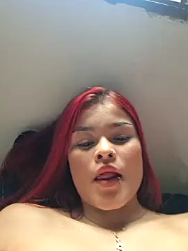 Snapshot of NahomiRichards_ chatting on 11/18/25, 07:18 NahomiRichards online show from 11/18/25, 07:18