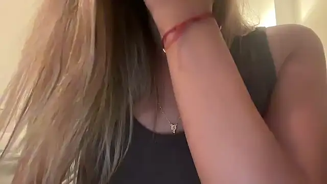 prettyykitty22 online show from 07/22/26, 03:09