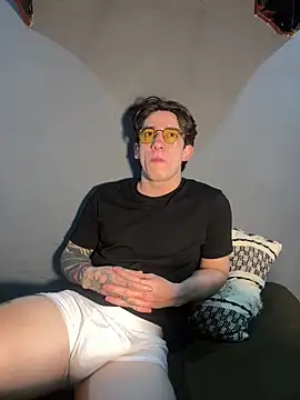 AteneoJr online show from 03/27/26, 01:11