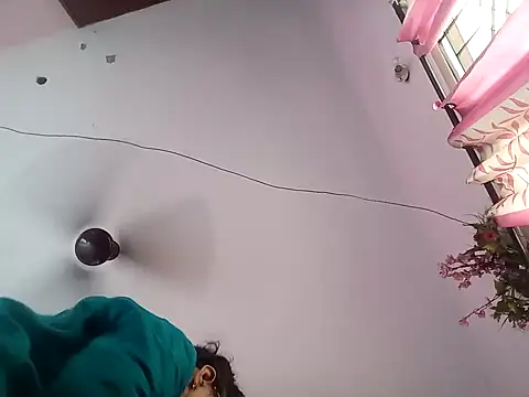 thanusi 2 online show from 09/15/25, 04:45