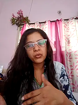 thanusi 2 online show from 10/19/25, 10:05