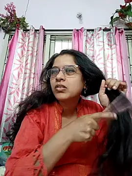 thanusi 2 online show from 11/15/25, 11:40