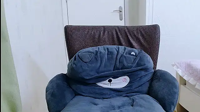 Winnie-01 online show from 04/05/26, 03:31