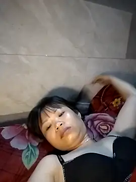 LinhNa999 online show from 12/20/25, 07:15