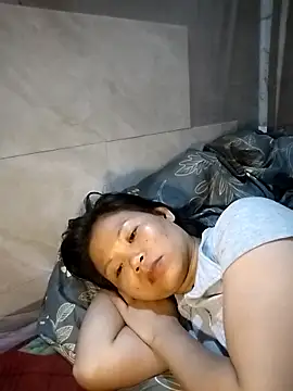 LinhNa999 online show from 04/03/26, 05:05