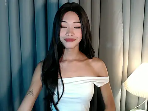 Snapshot of holyakiesha chatting on 03/15/26, 06:08 holyakiesha online show from 03/15/26, 06:08