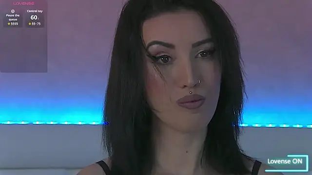 EnyaHazell online show from 11/19/25, 07:25