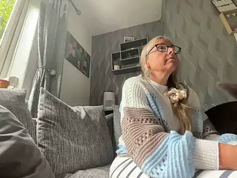 Anastasia-BlondeXX online show from 05/19/26, 10:21