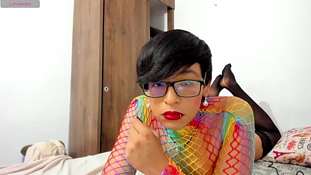 Snapshot of Dannyhot_ chatting on 10/22/25, 07:52 Dannyhot online show from 10/22/25, 07:52