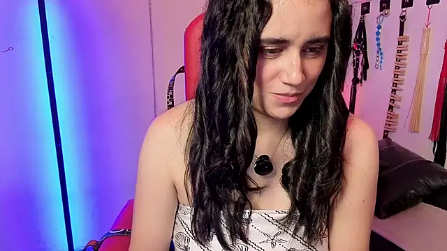 elowen halley1 online show from 03/29/26, 06:41