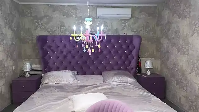 Eloisa Eliot online show from 10/13/25, 03:01