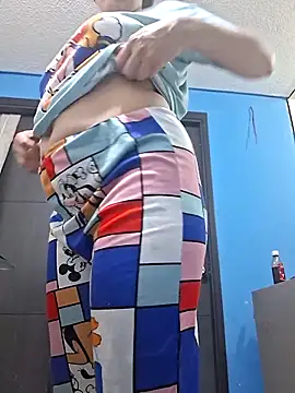 vaneza1999 online show from 09/27/25, 02:55