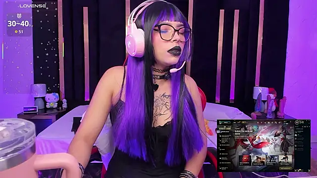 Snapshot of Nyveth chatting on 02/21/26, 01:45 Nyveth online show from 02/21/26, 01:45