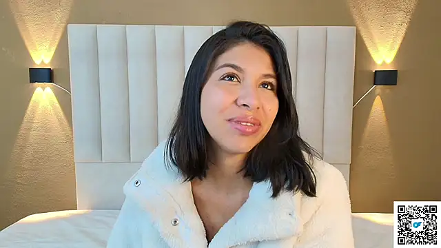 goddess saori  online show from 11/18/25, 01:00