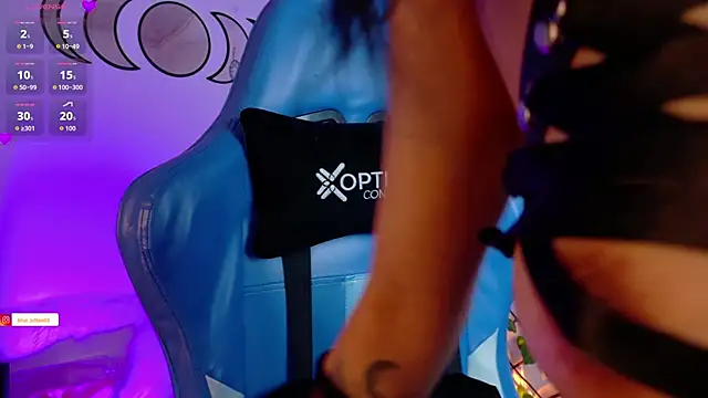 blue kitten online show from 09/11/25, 09:15