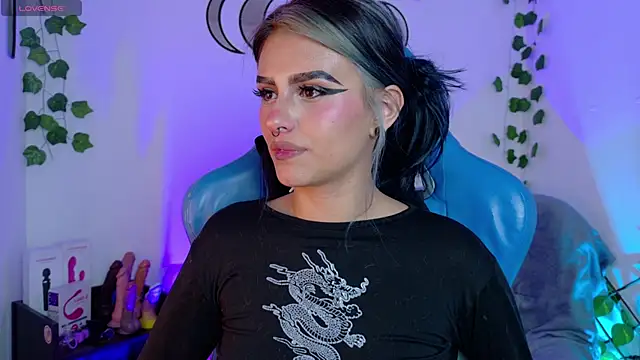 blue kitten online show from 09/18/25, 06:04