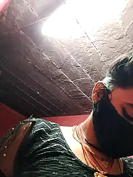 Snapshot of Deepika_joshi chatting on 10/05/25, 11:41 Deepika joshi online show from 10/05/25, 11:41