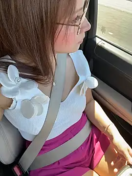 Snapshot of Mrs_MrLove chatting on 03/02/26, 09:43 Mrs MrLove online show from 03/02/26, 09:43