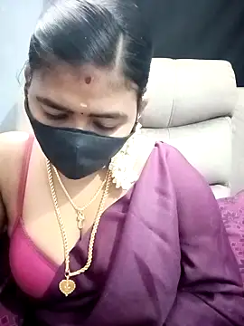 Snapshot of Tamil_Lotus chatting on 09/29/25, 06:02 Tamil Lotus online show from 09/29/25, 06:02