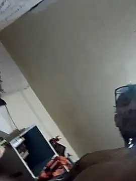 Snapshot of destroassbig2 chatting on 02/21/26, 09:54 destroassbig2 online show from 02/21/26, 09:54