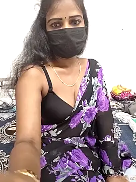 Snapshot of Misss-julli chatting on 09/13/25, 12:49 Misss-julli online show from 09/13/25, 12:49