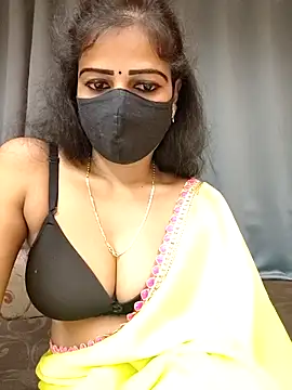 Snapshot of Misss-julli chatting on 09/21/25, 05:36 Misss-julli online show from 09/21/25, 05:36