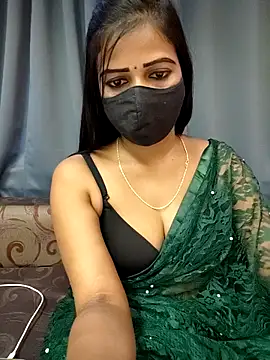 Snapshot of Misss-julli chatting on 10/19/25, 06:47 Misss-julli online show from 10/19/25, 06:47