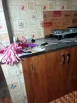 Snapshot of miss-maya24 chatting on 10/09/25, 11:19 miss-maya24 online show from 10/09/25, 11:19