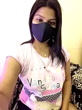 hoty sonali online show from 10/18/25, 05:57