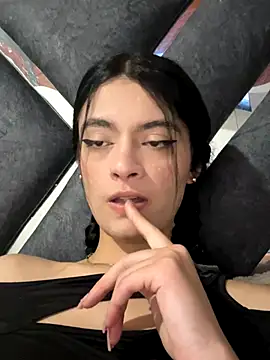 LiaCollings online show from 10/19/25, 08:09