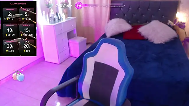 Snapshot of irinarusso__ chatting on 12/15/25, 01:48 irinarusso online show from 12/15/25, 01:48