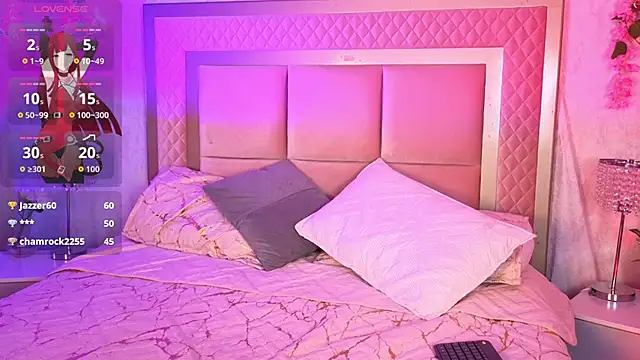 AlanaOdison online show from 10/13/25, 09:04