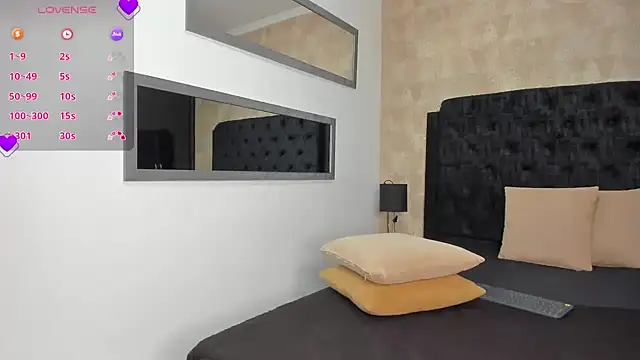 Layla Mackenzie online show from 03/16/26, 12:27