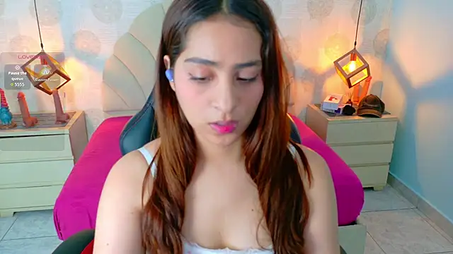 AIXATRISTA1 online show from 11/28/25, 07:49