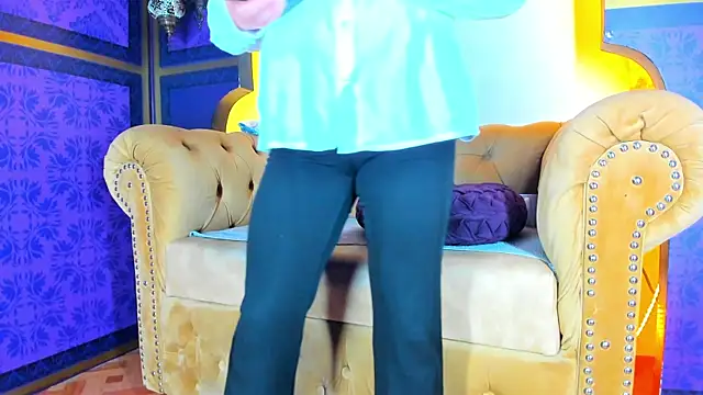 Scarlett Barnes online show from 11/07/25, 11:43