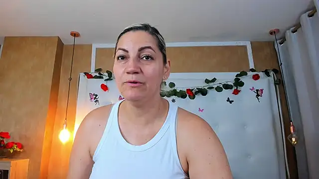 Heidy milf online show from 02/16/26, 08:16