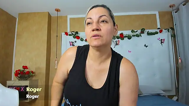 Heidy milf online show from 02/21/26, 08:10