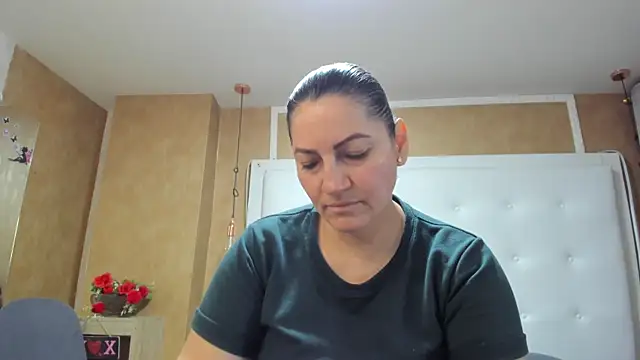 Snapshot of Heidy_milf chatting on 07/03/26, 08:04 Heidy milf online show from 07/03/26, 08:04
