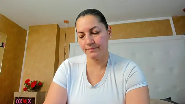Snapshot of Heidy_milf chatting on 07/10/26, 08:33 Heidy milf online show from 07/10/26, 08:33