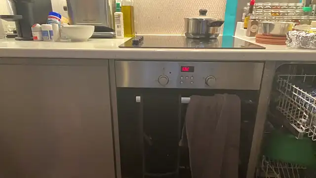 Snapshot of CelineLuxe chatting on 10/02/25, 06:20 CelineLuxe online show from 10/02/25, 06:20