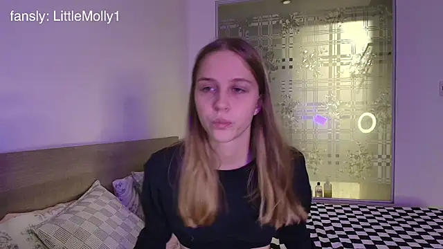 littlemolly11 online show from 10/02/25, 01:07
