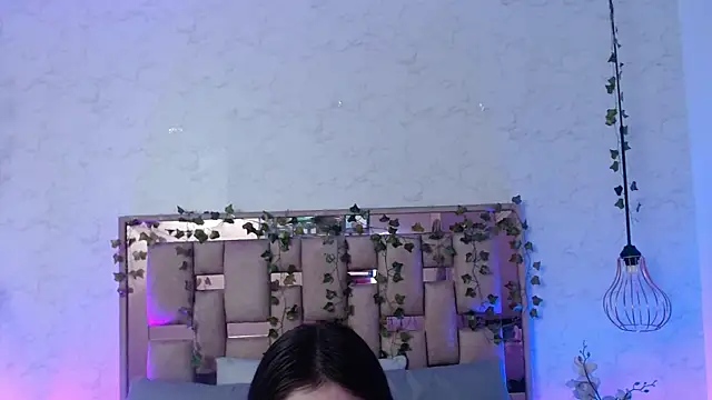 Snapshot of ScarlettRox chatting on 09/23/25, 11:35 ScarlettRox online show from 09/23/25, 11:35